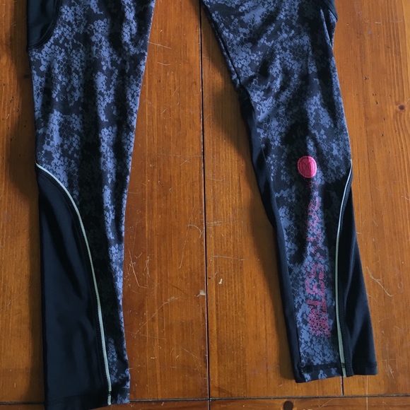 Ardene’s Active Leggings, Size Medium - Picture 3 of 6